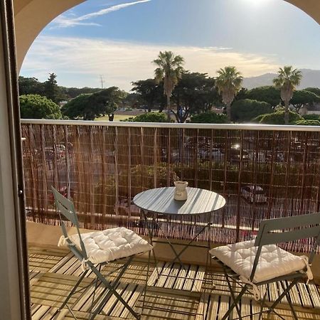 Apartament Escapade Au Port Hyères Zewnętrze zdjęcie