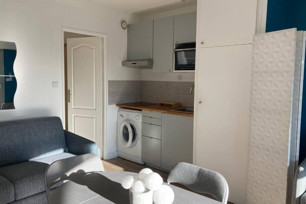 Apartament Escapade Au Port Hyères Zewnętrze zdjęcie