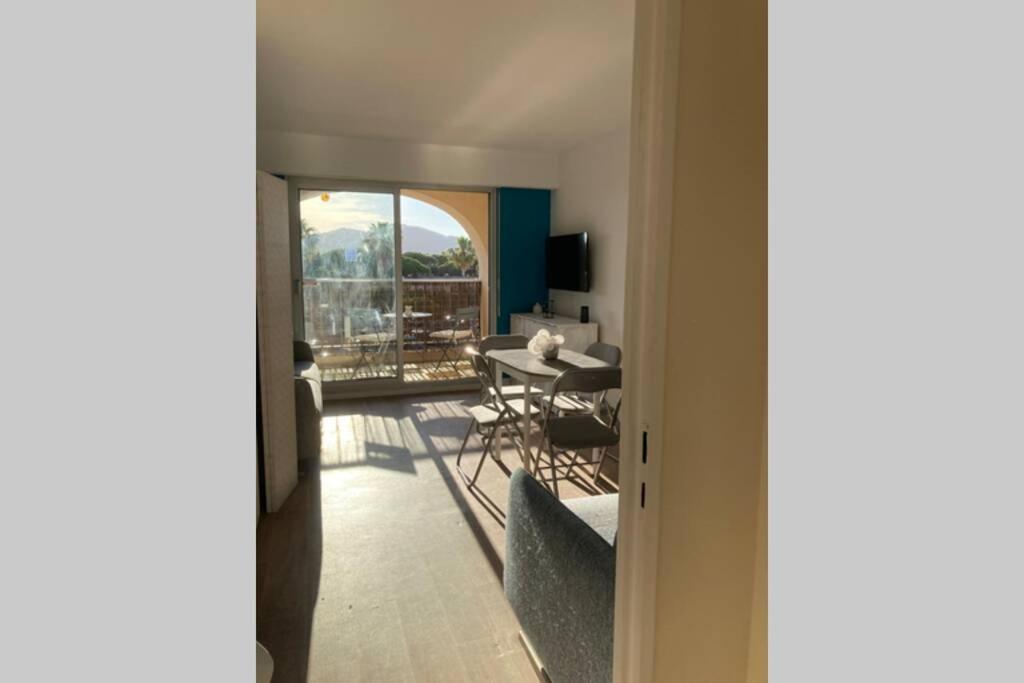 Apartament Escapade Au Port Hyères Zewnętrze zdjęcie