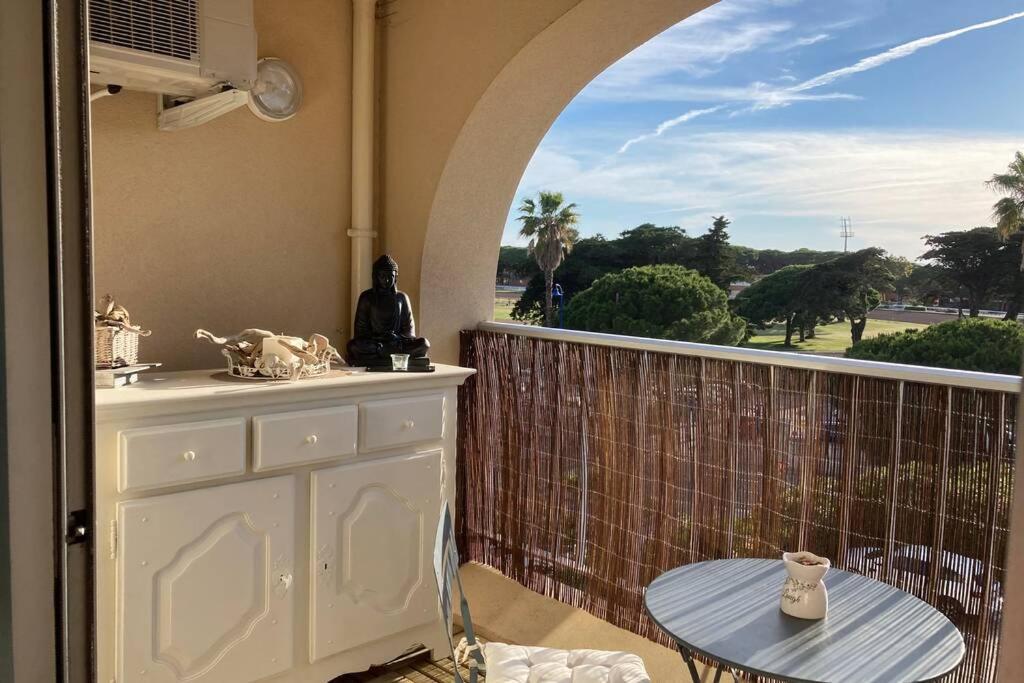 Apartament Escapade Au Port Hyères Zewnętrze zdjęcie